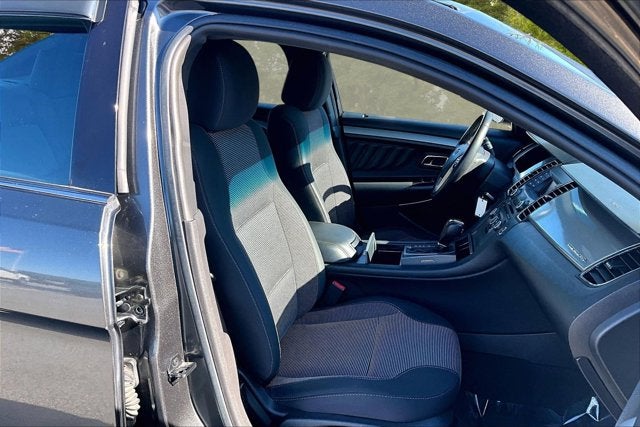 2016 Ford Taurus SEL