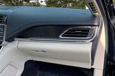 2019 Lincoln Continental Select