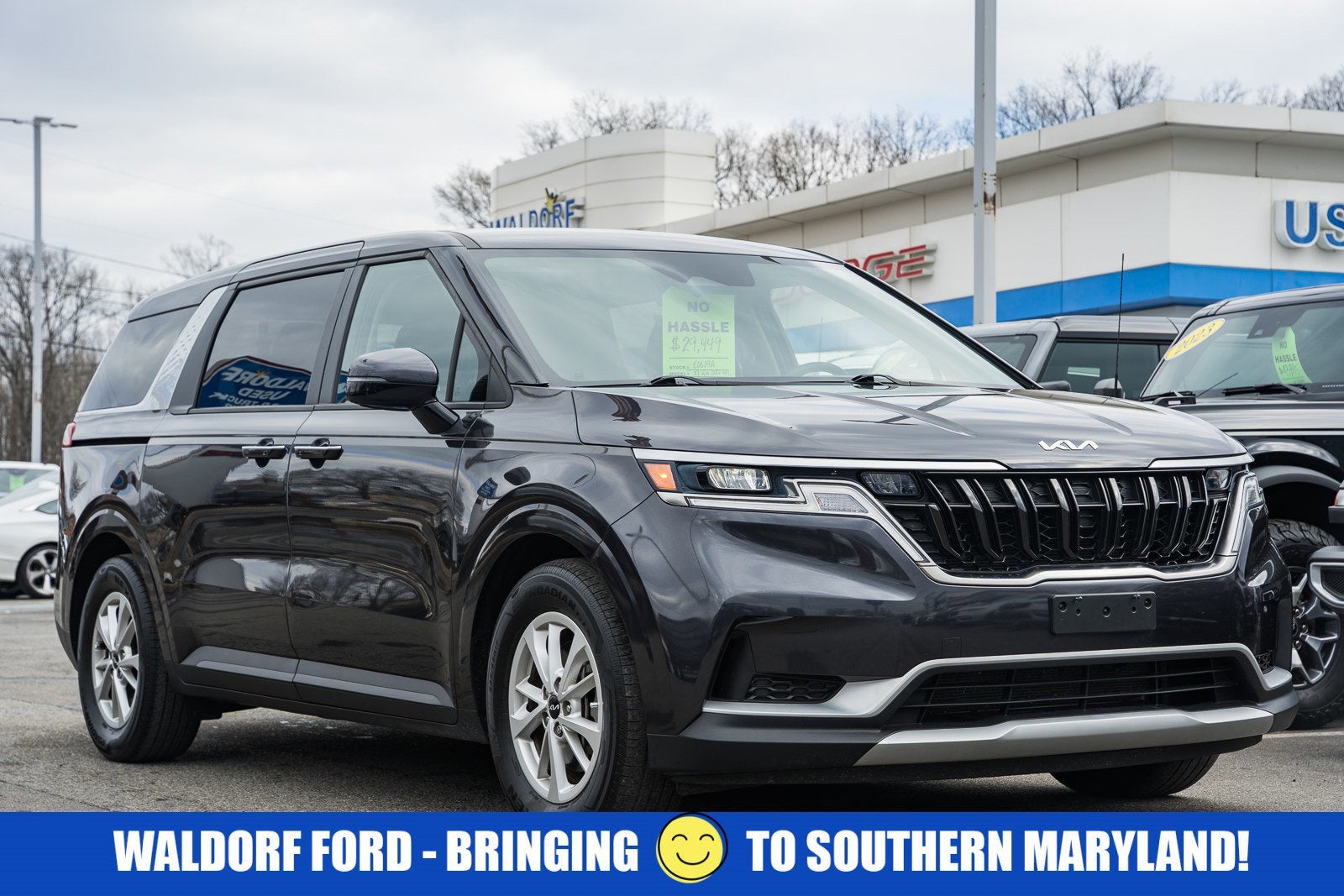 2023 Kia Carnival LX