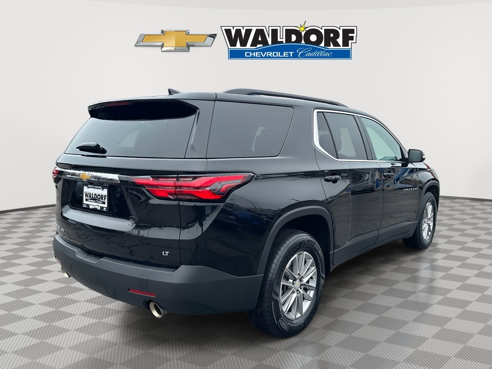 2023 Chevrolet Traverse LT Leather