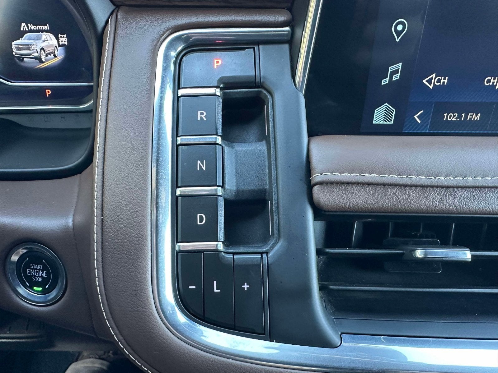 2023 Chevrolet Suburban High Country