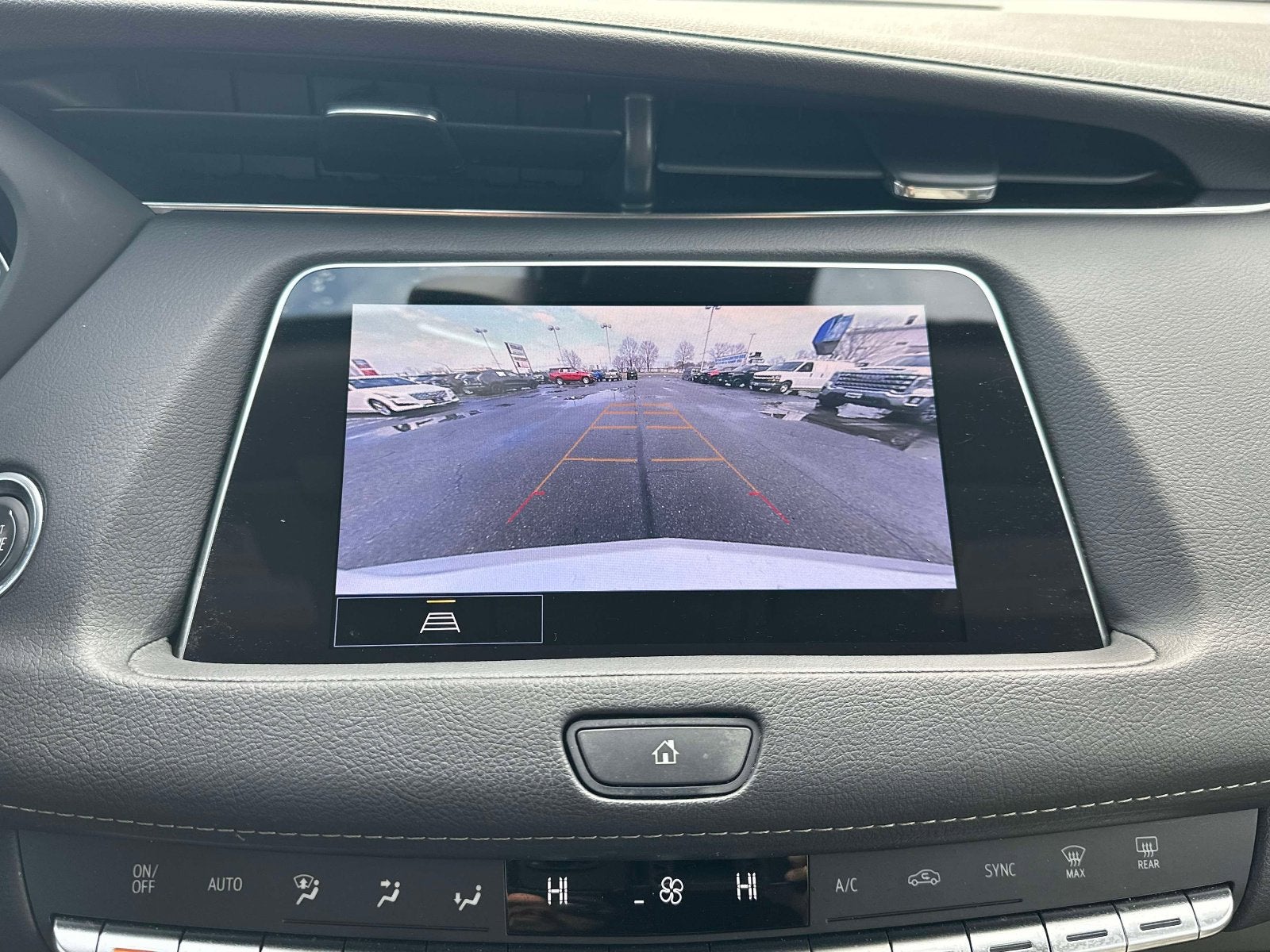 2022 Cadillac XT4 Luxury