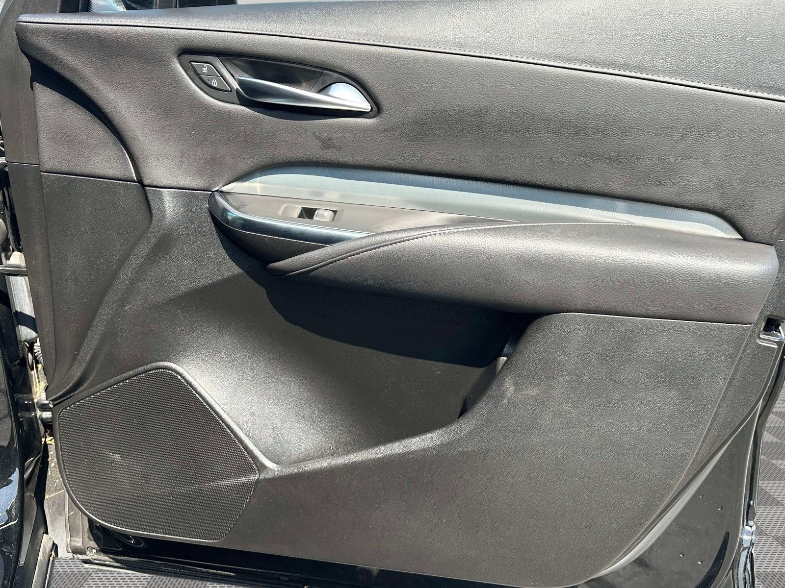 2023 Cadillac XT4 AWD Premium Luxury