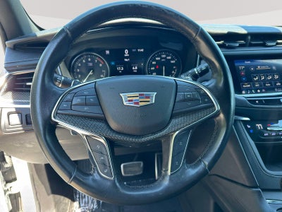 2022 Cadillac XT5 Sport