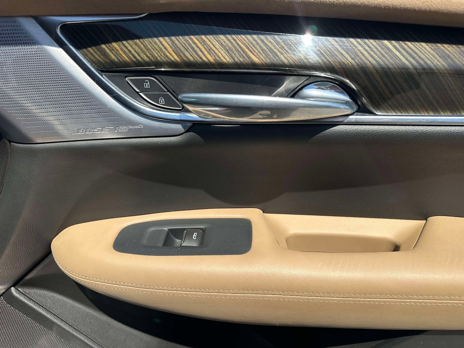 2023 Cadillac XT6 Sport