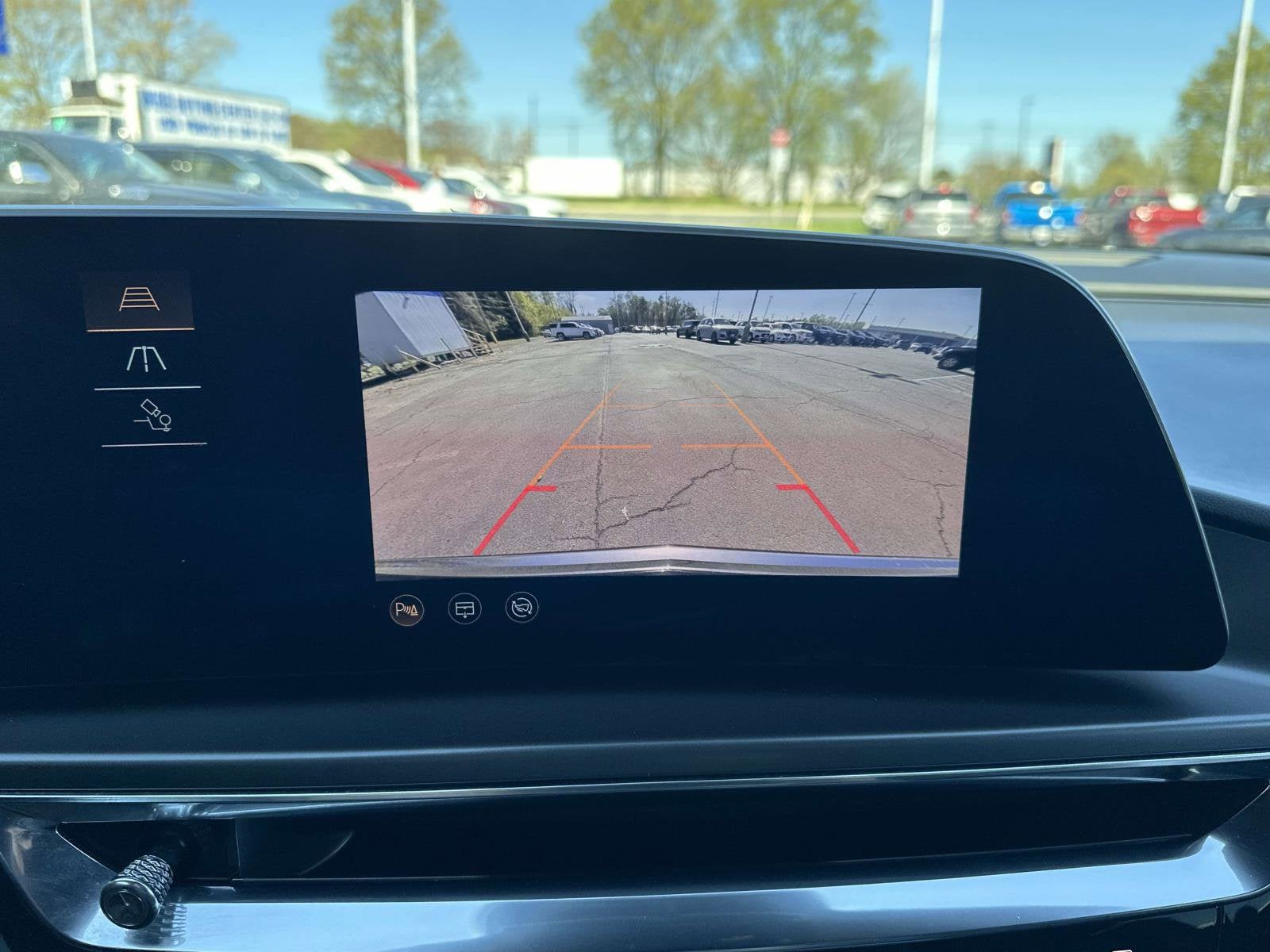 2024 Cadillac LYRIQ Tech