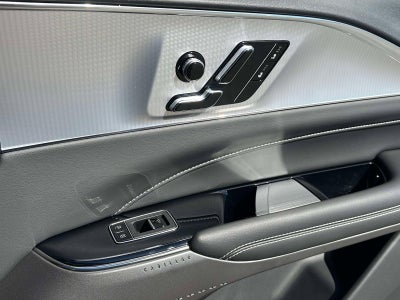 2024 Cadillac LYRIQ Tech