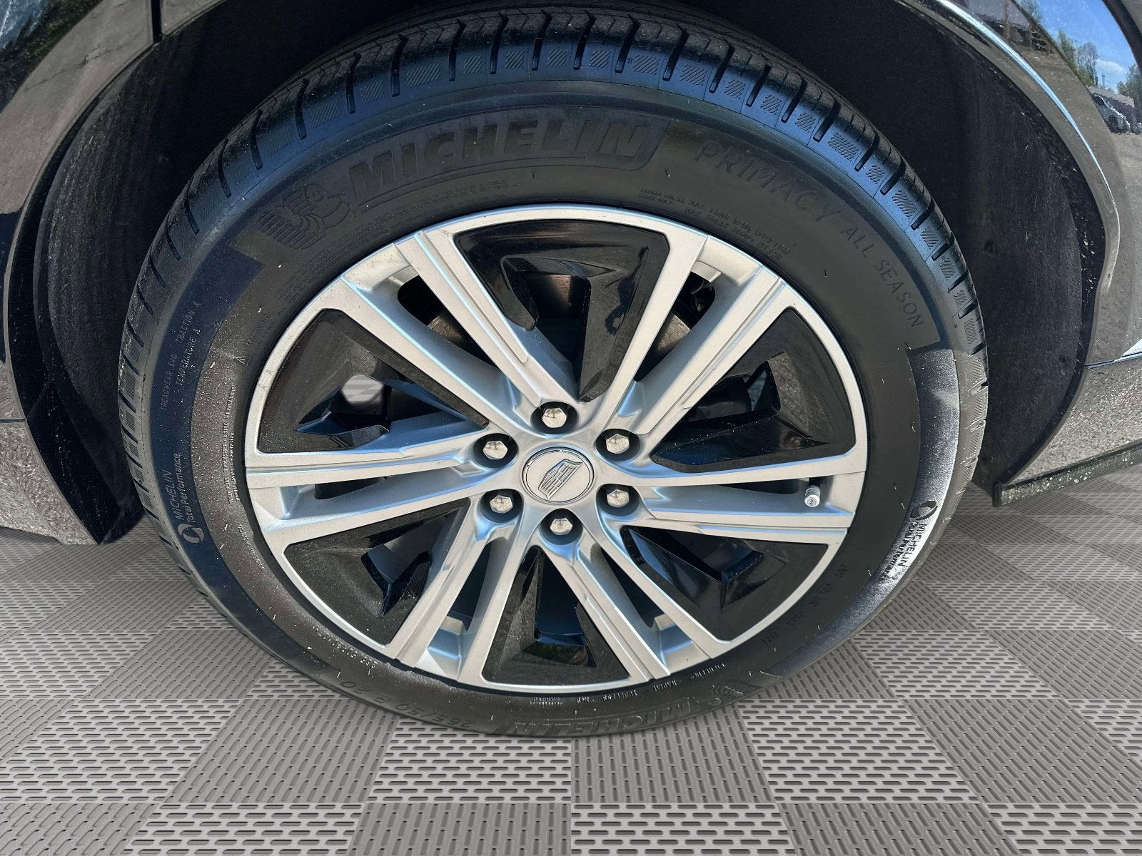 2024 Cadillac LYRIQ Tech