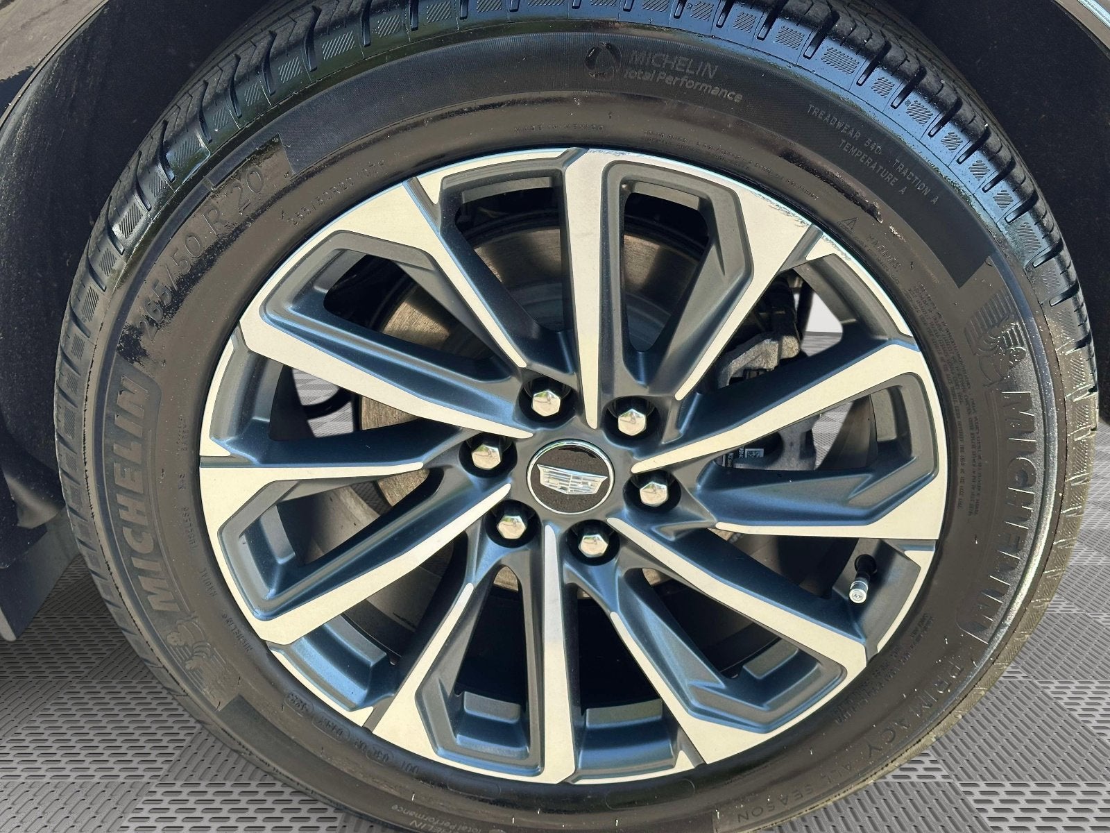 2024 Cadillac LYRIQ Sport 1