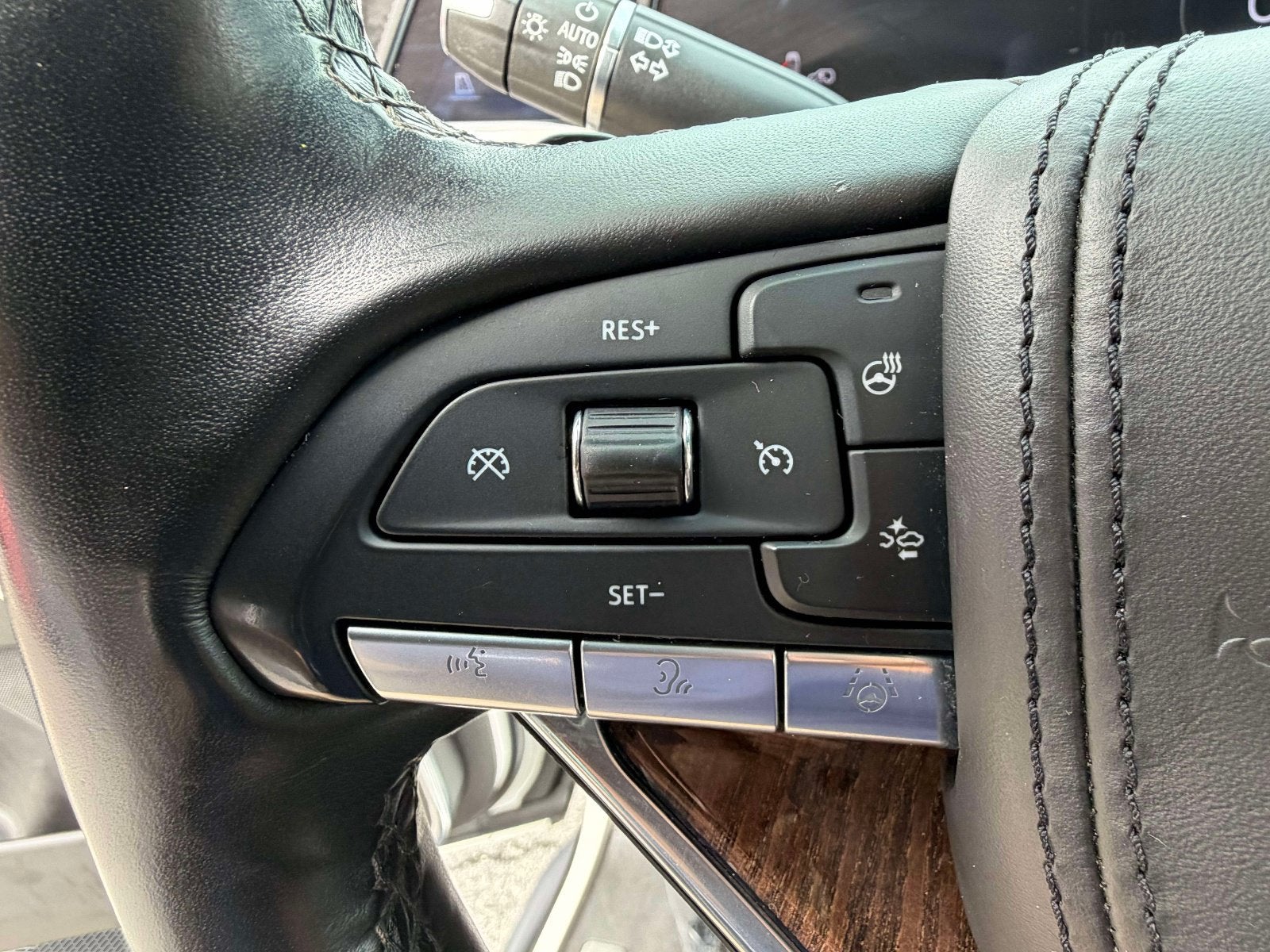 2023 Cadillac Escalade 4WD Sport Platinum
