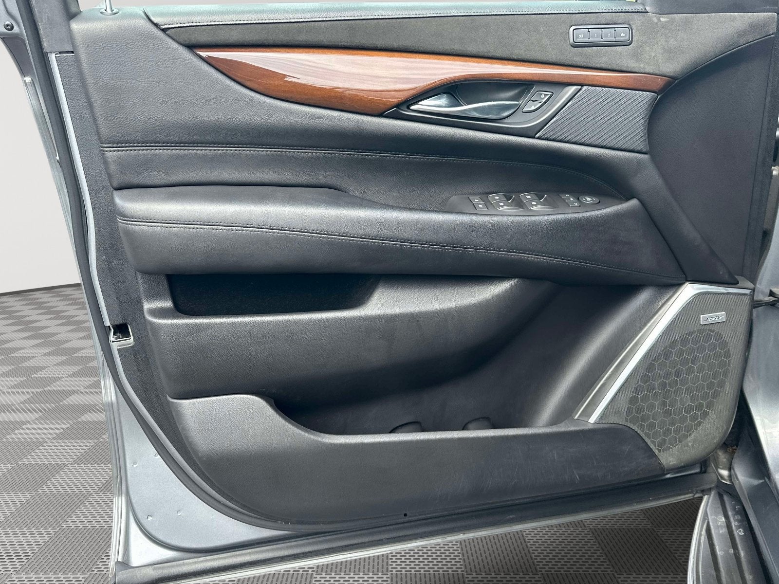 2020 Cadillac Escalade ESV Luxury