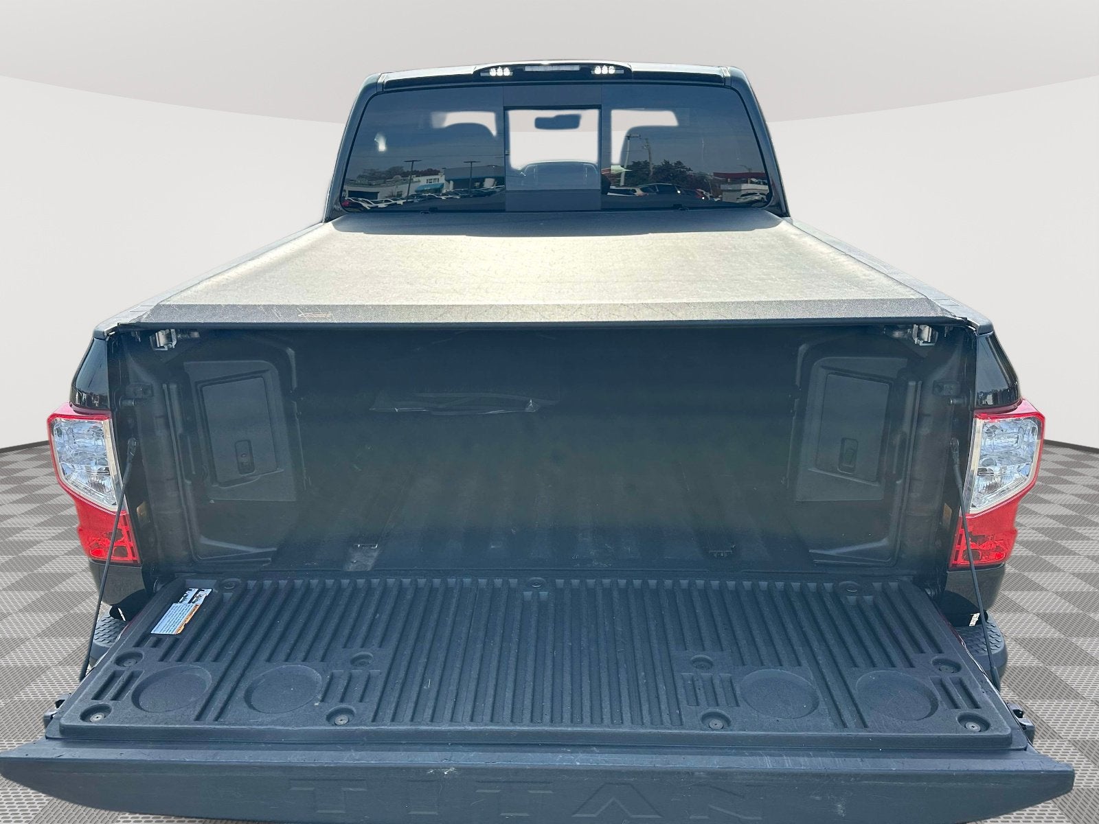 2020 Nissan Titan SV