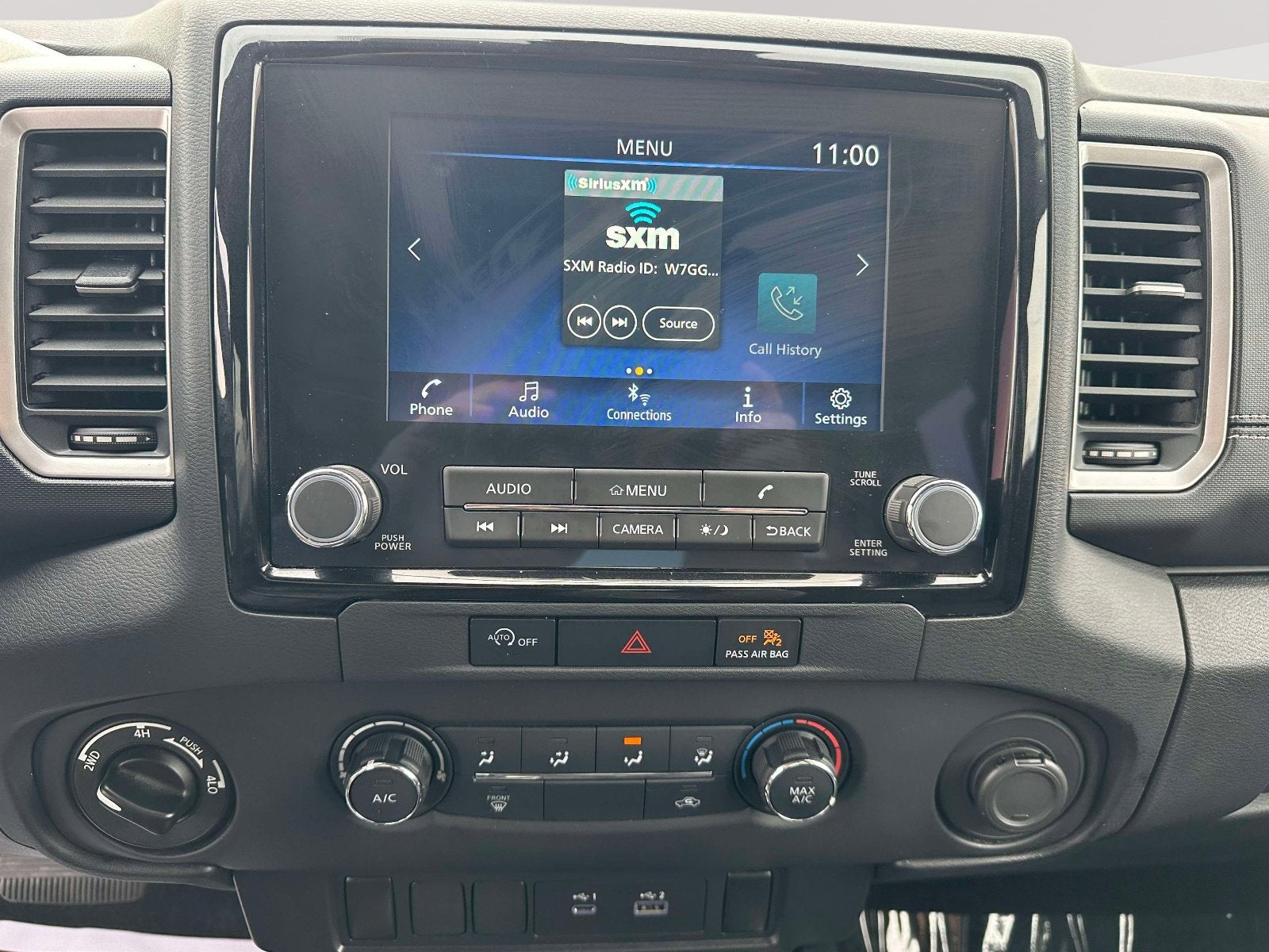 2024 Nissan Frontier SV