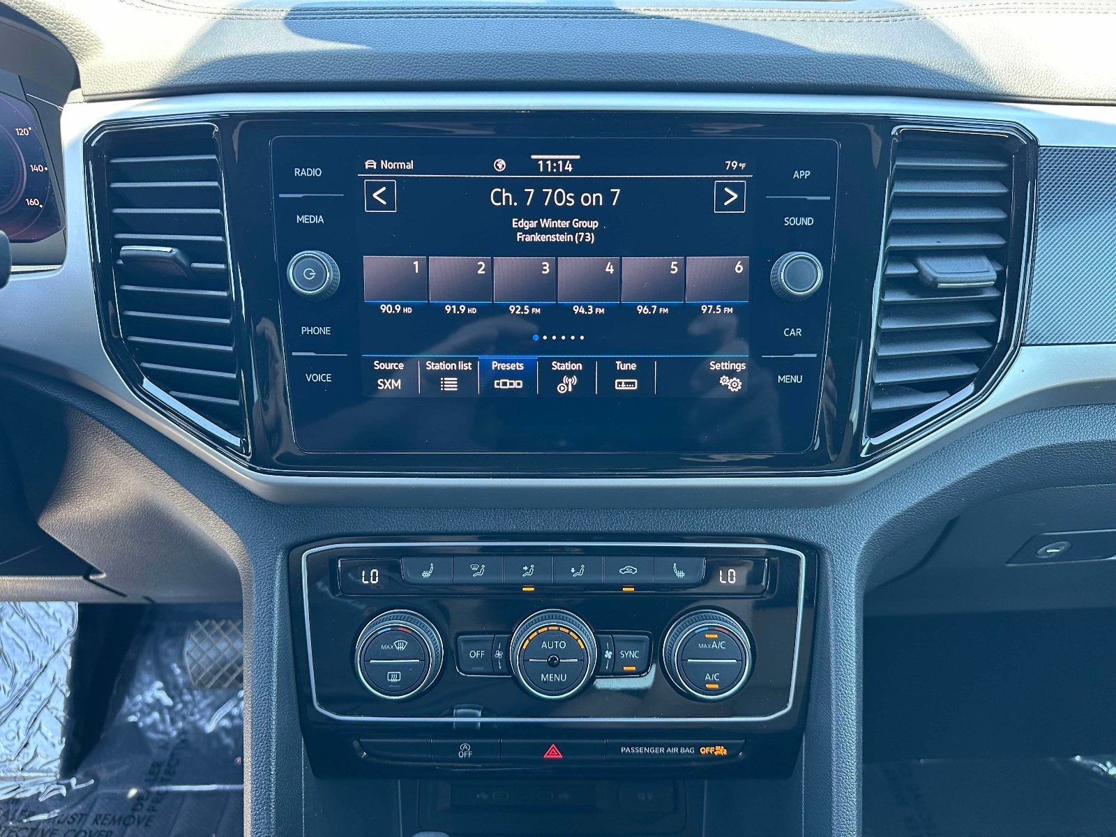 2023 Volkswagen Atlas Cross Sport 2.0T SE w/Technology