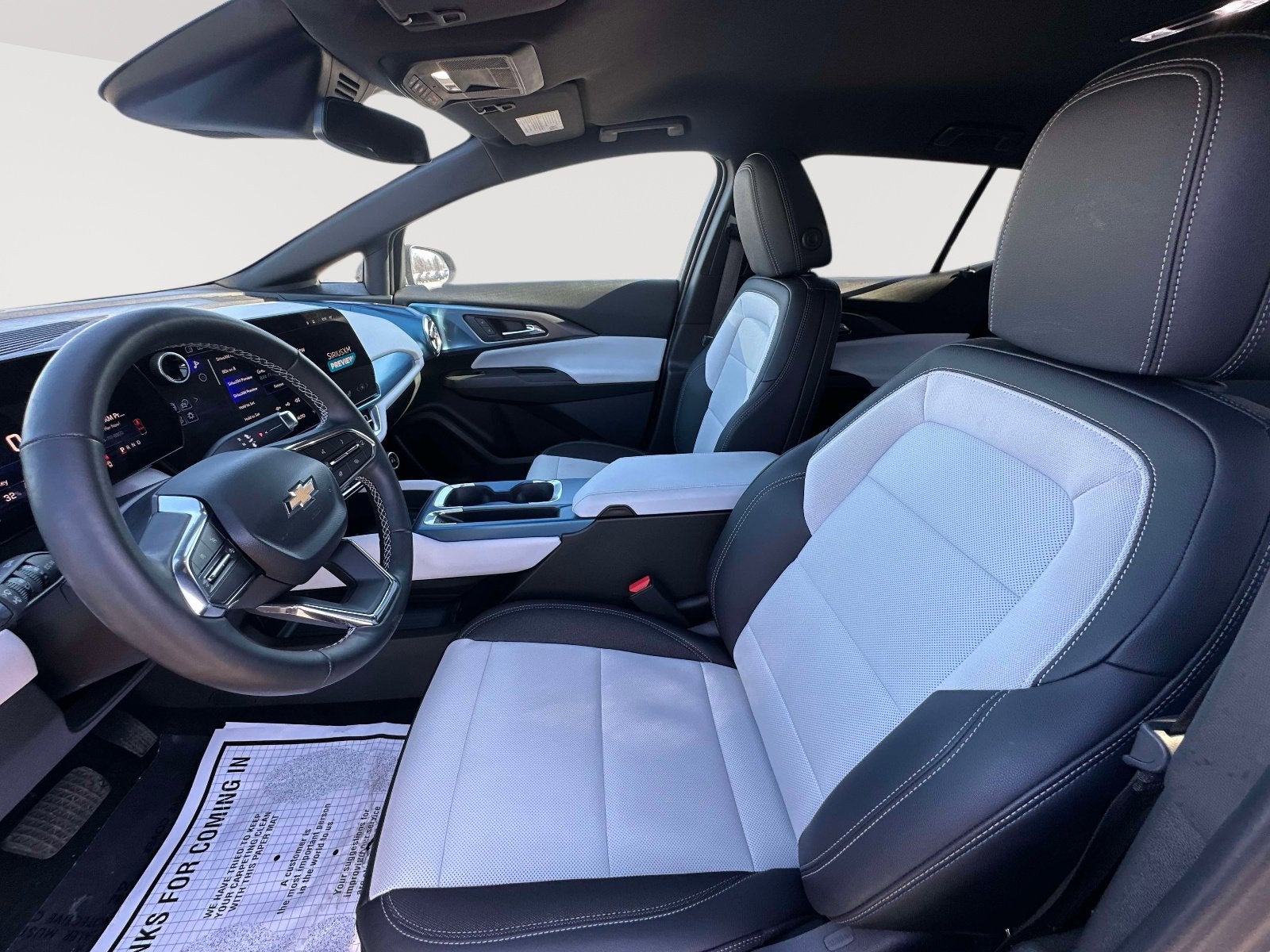 2025 Chevrolet Equinox EV LT