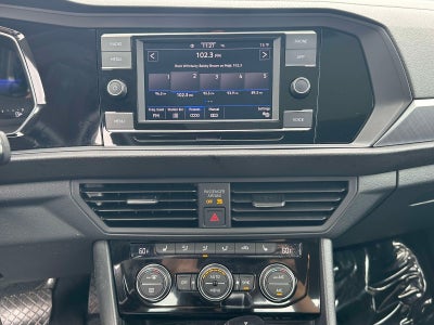 2023 Volkswagen Jetta SE