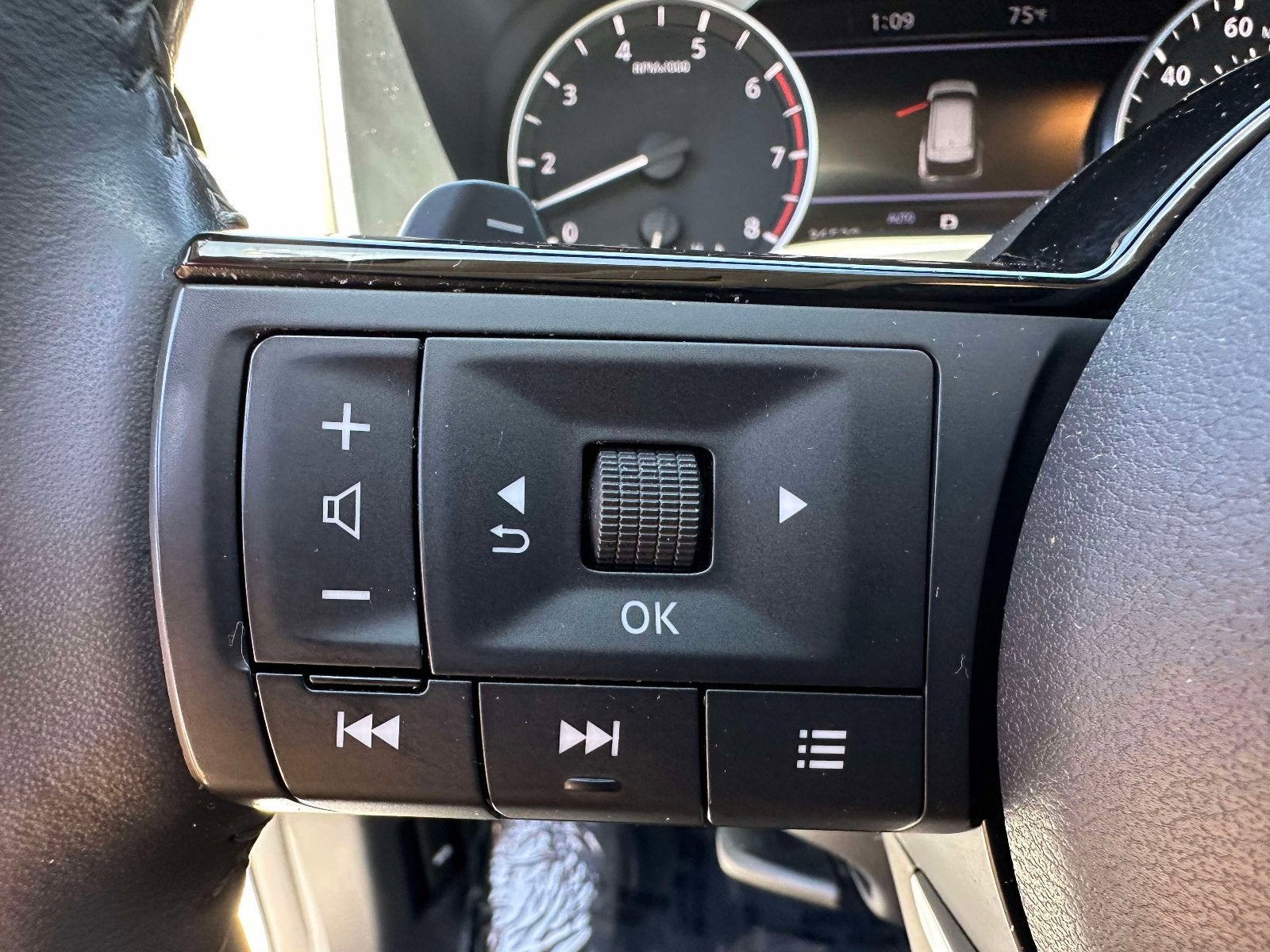 2022 Nissan Rogue SL