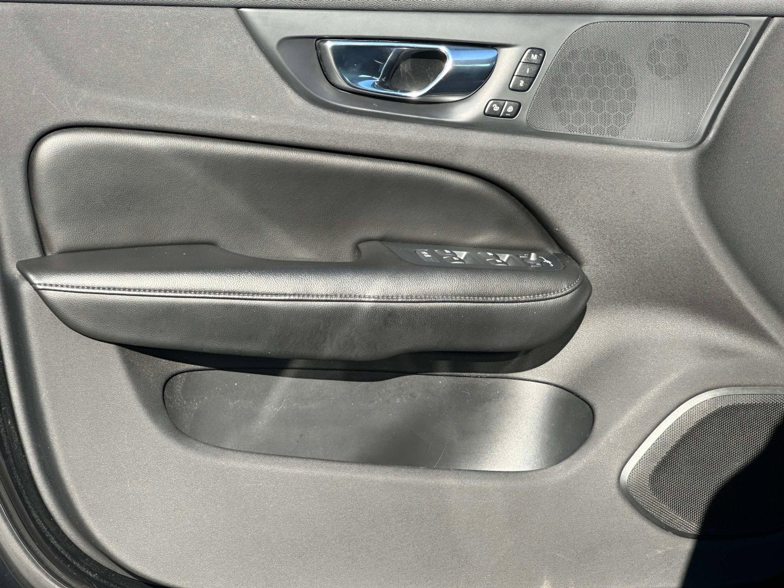 2022 Volvo S60 Momentum