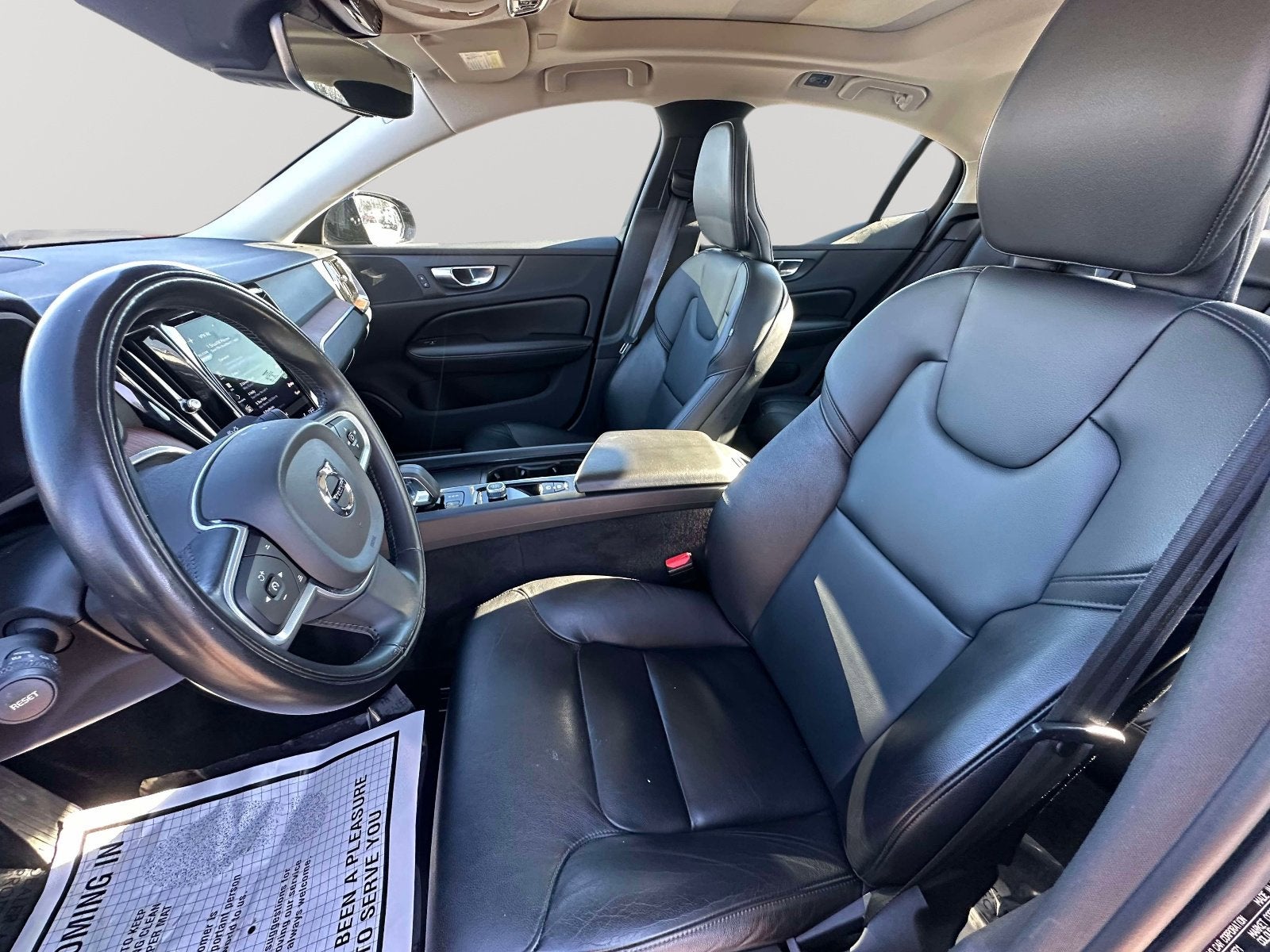 2022 Volvo S60 Momentum