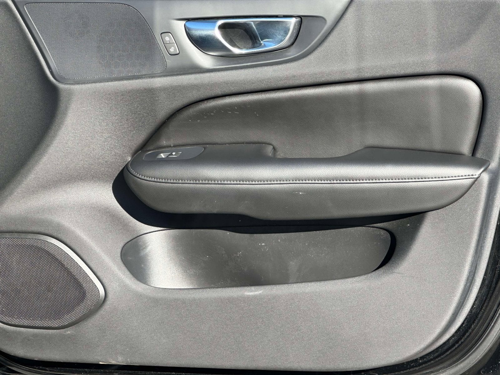 2022 Volvo S60 Momentum