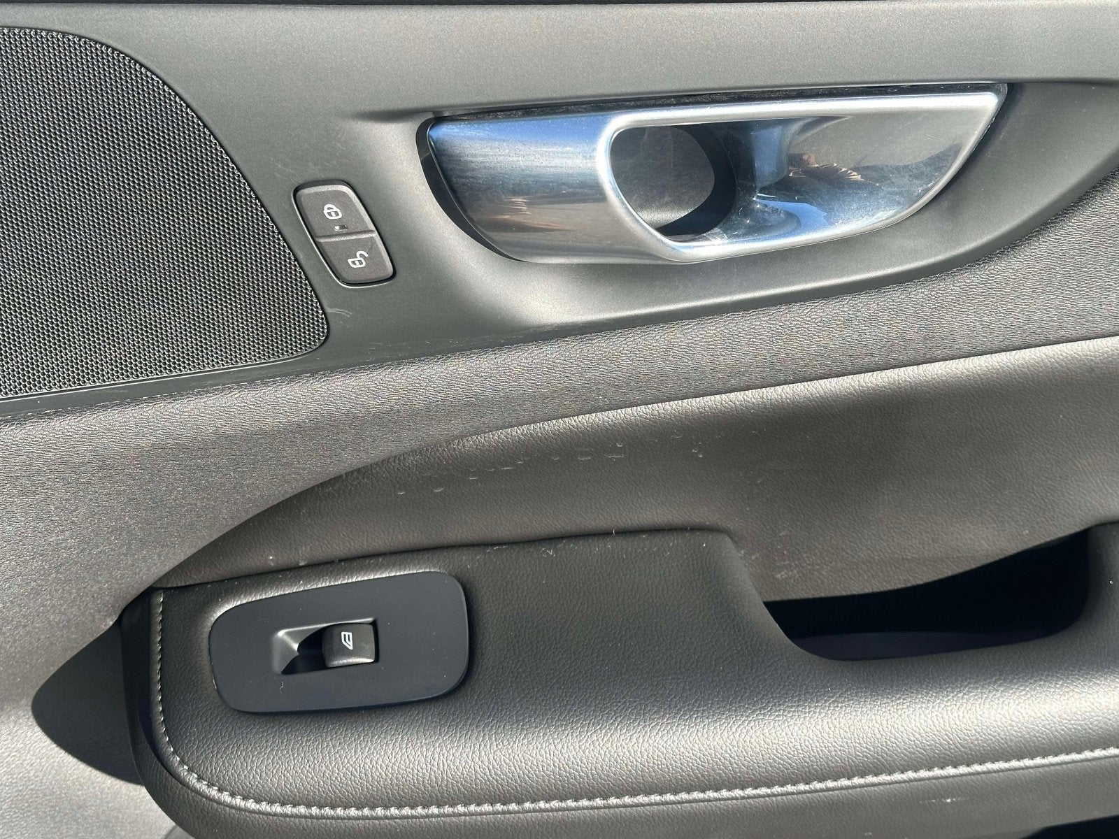 2022 Volvo S60 Momentum