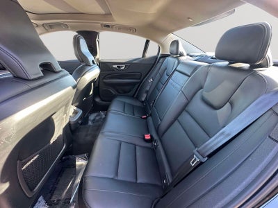 2022 Volvo S60 Momentum