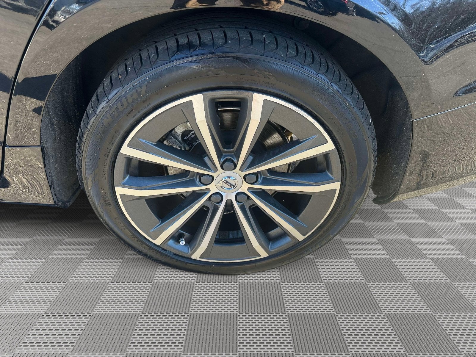 2022 Volvo S60 Momentum