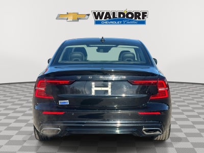 2022 Volvo S60 Momentum