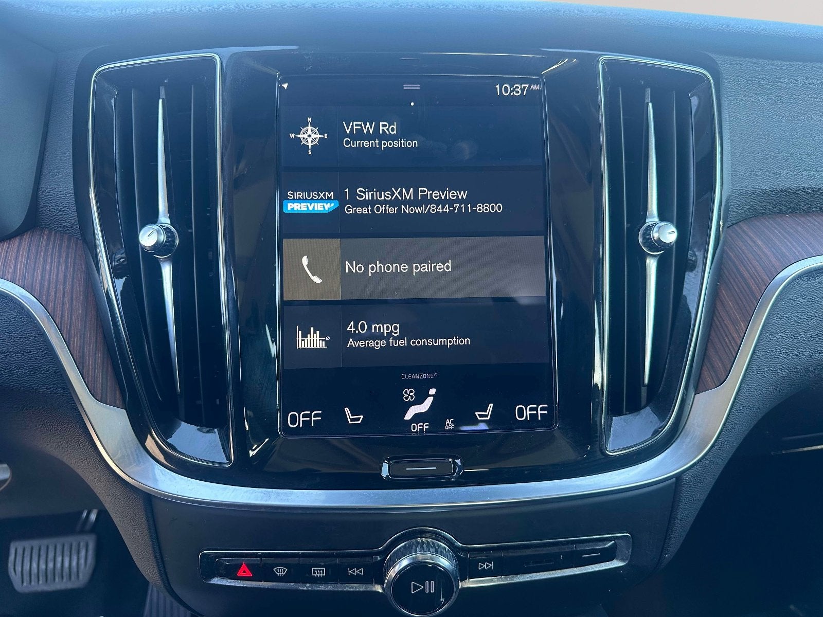 2022 Volvo S60 Momentum