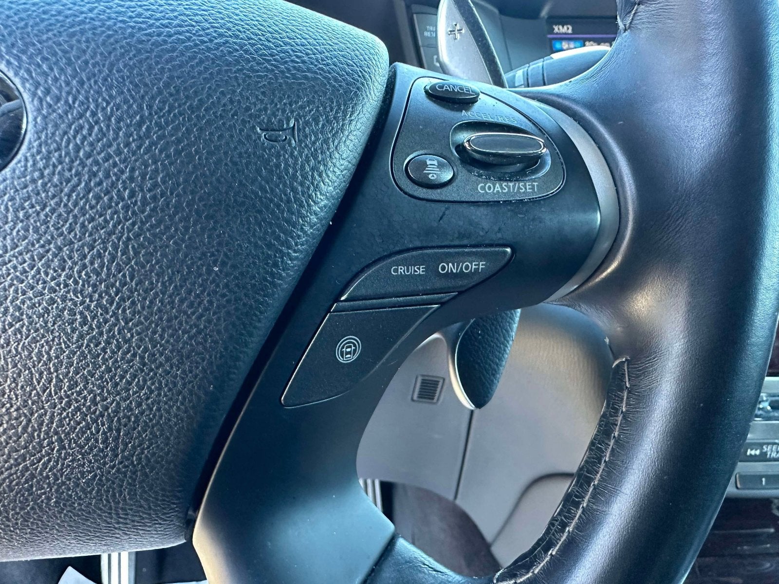 2017 INFINITI Q70 3.7