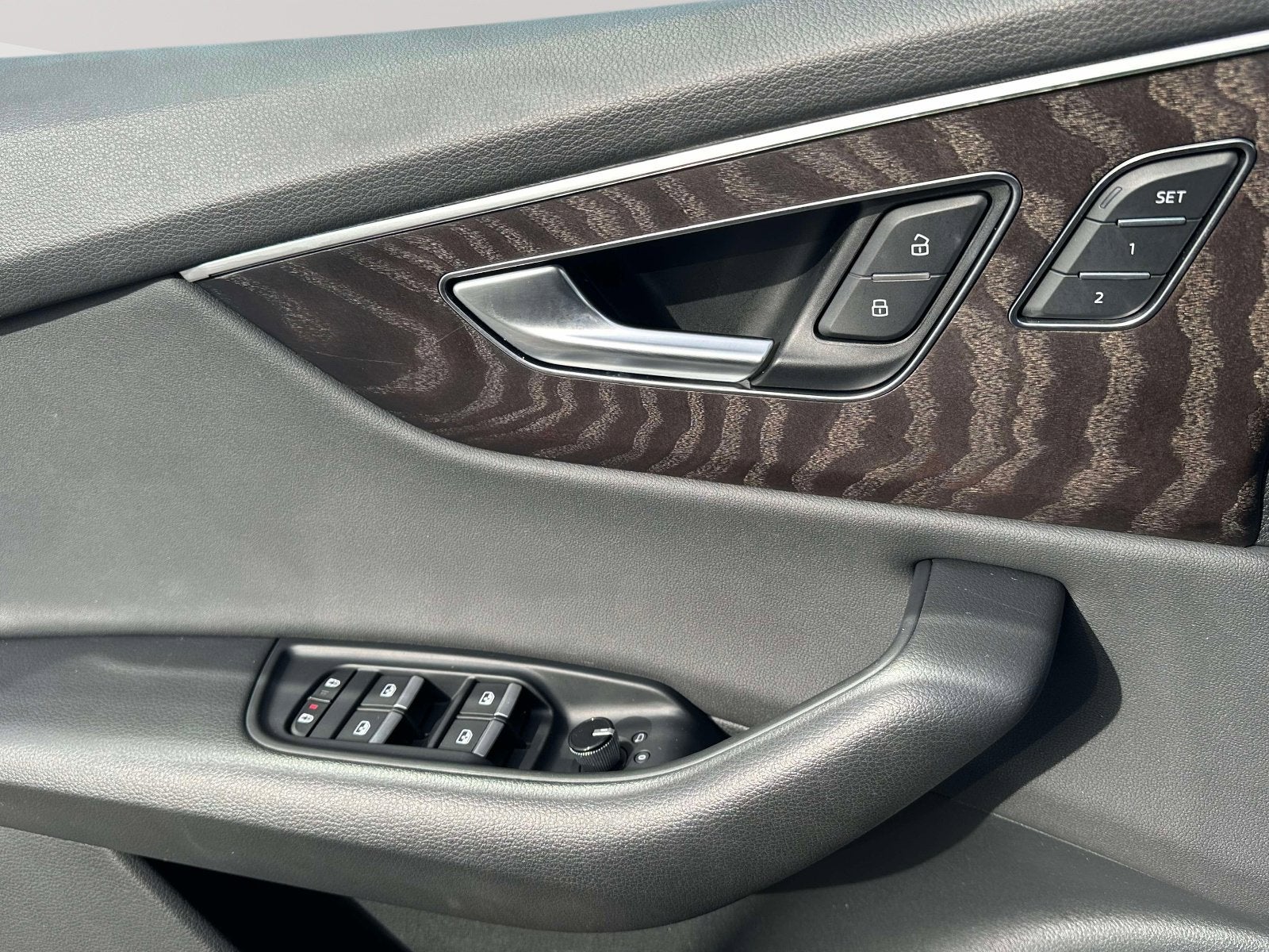 2021 Audi Q8 Premium Plus