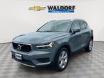 2020 Volvo XC40 Momentum