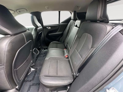 2020 Volvo XC40 Momentum