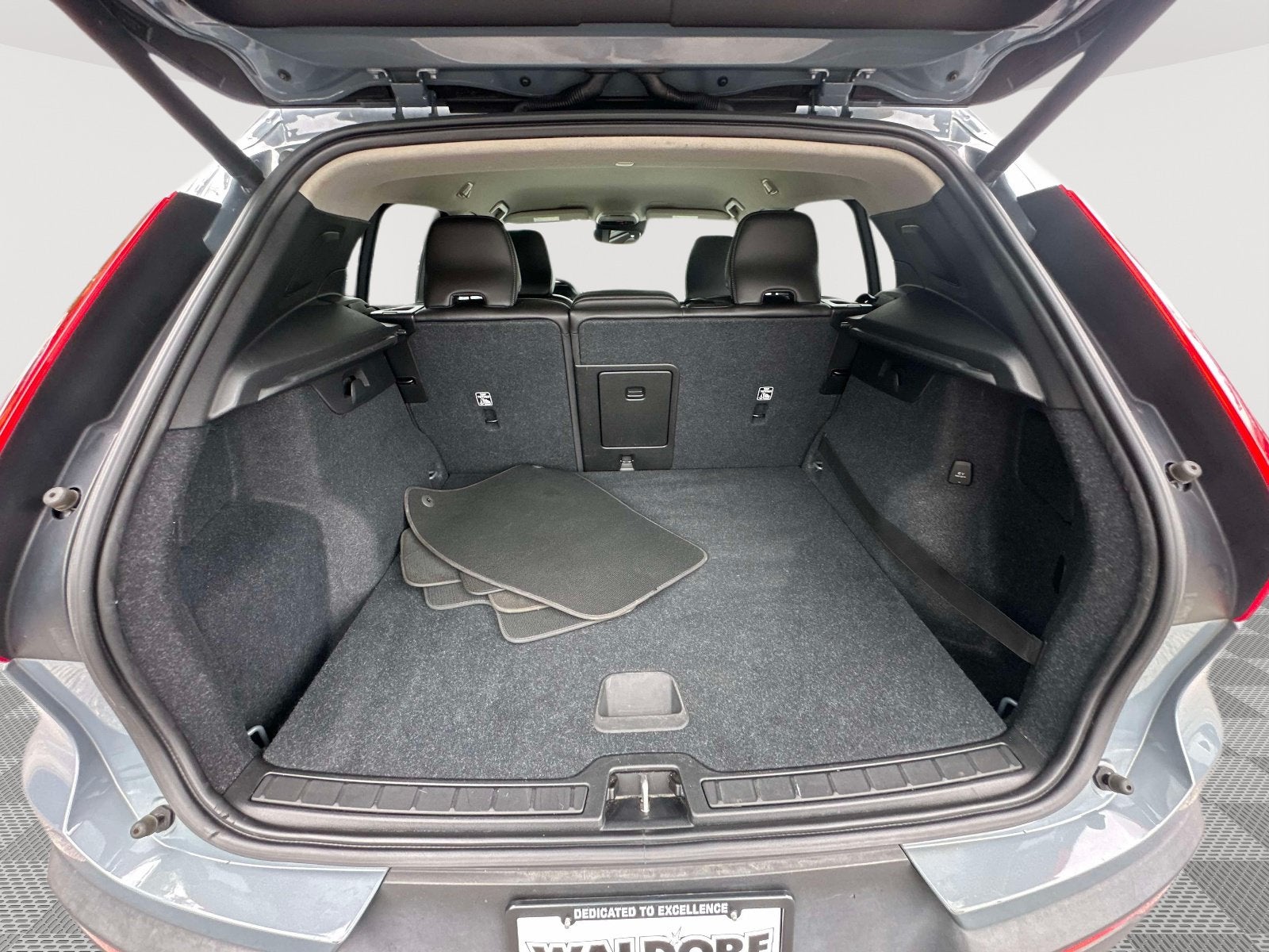 2020 Volvo XC40 Momentum
