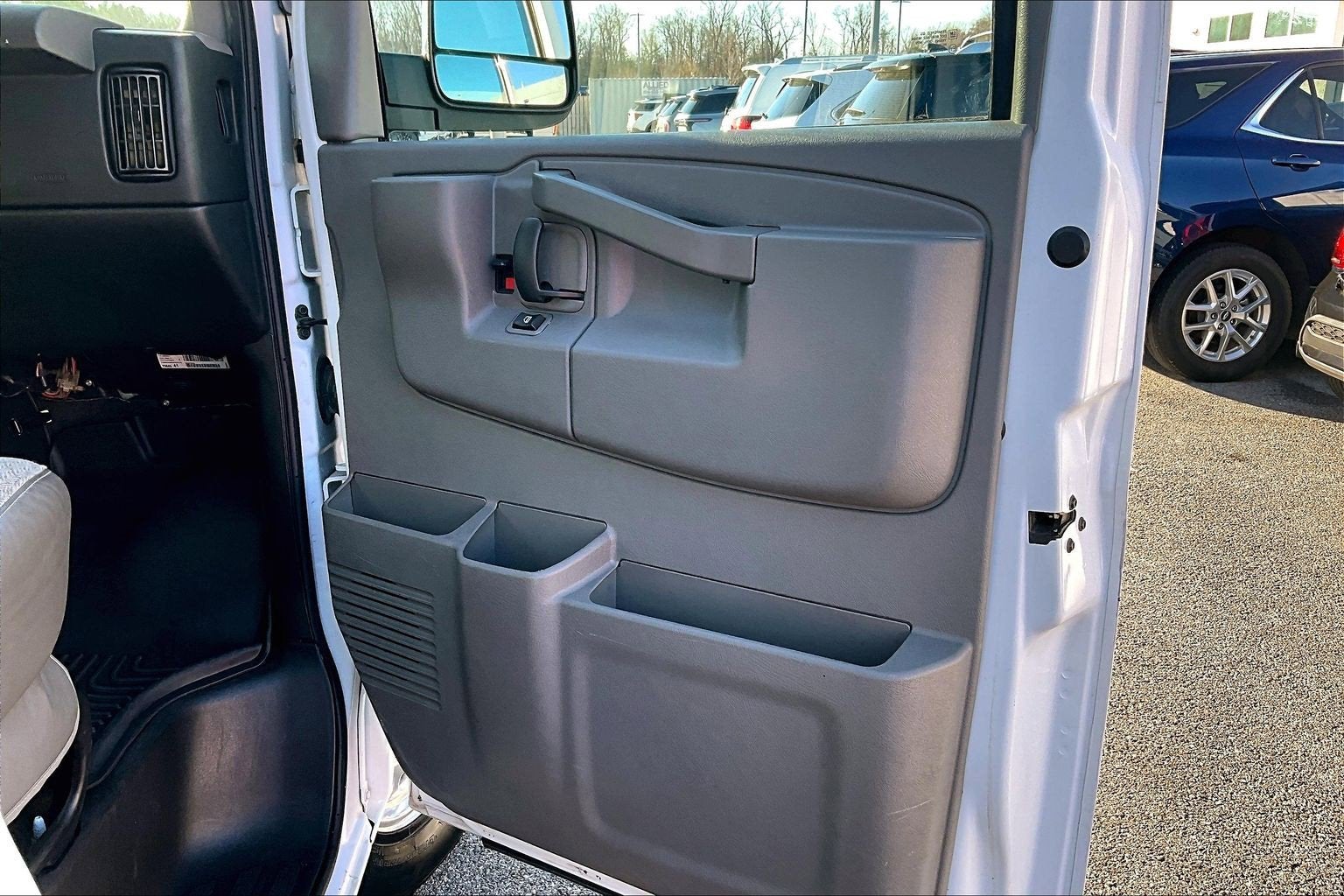 2018 Chevrolet Express Passenger 2500 LT