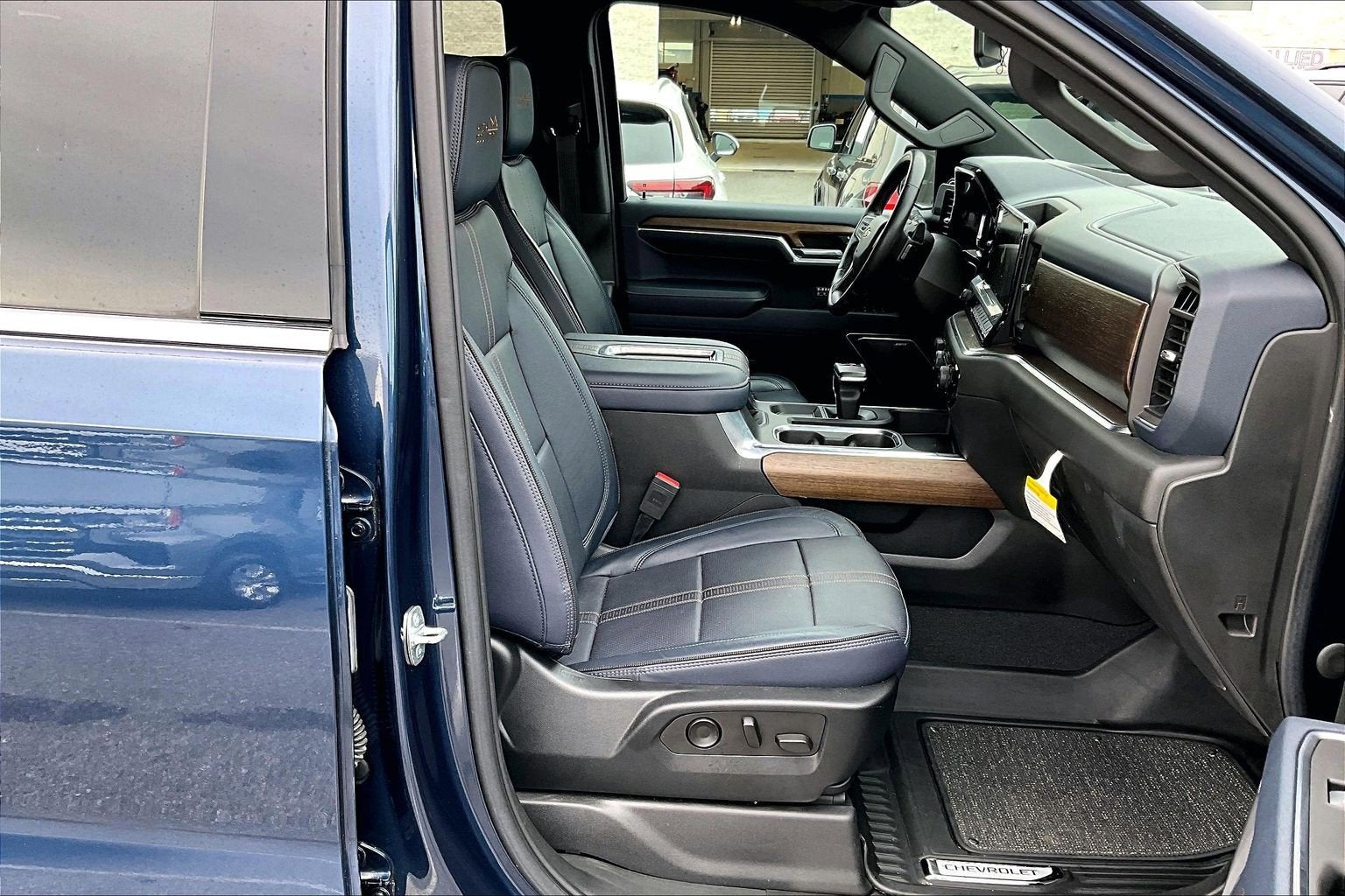 2022 Chevrolet Silverado 1500 High Country