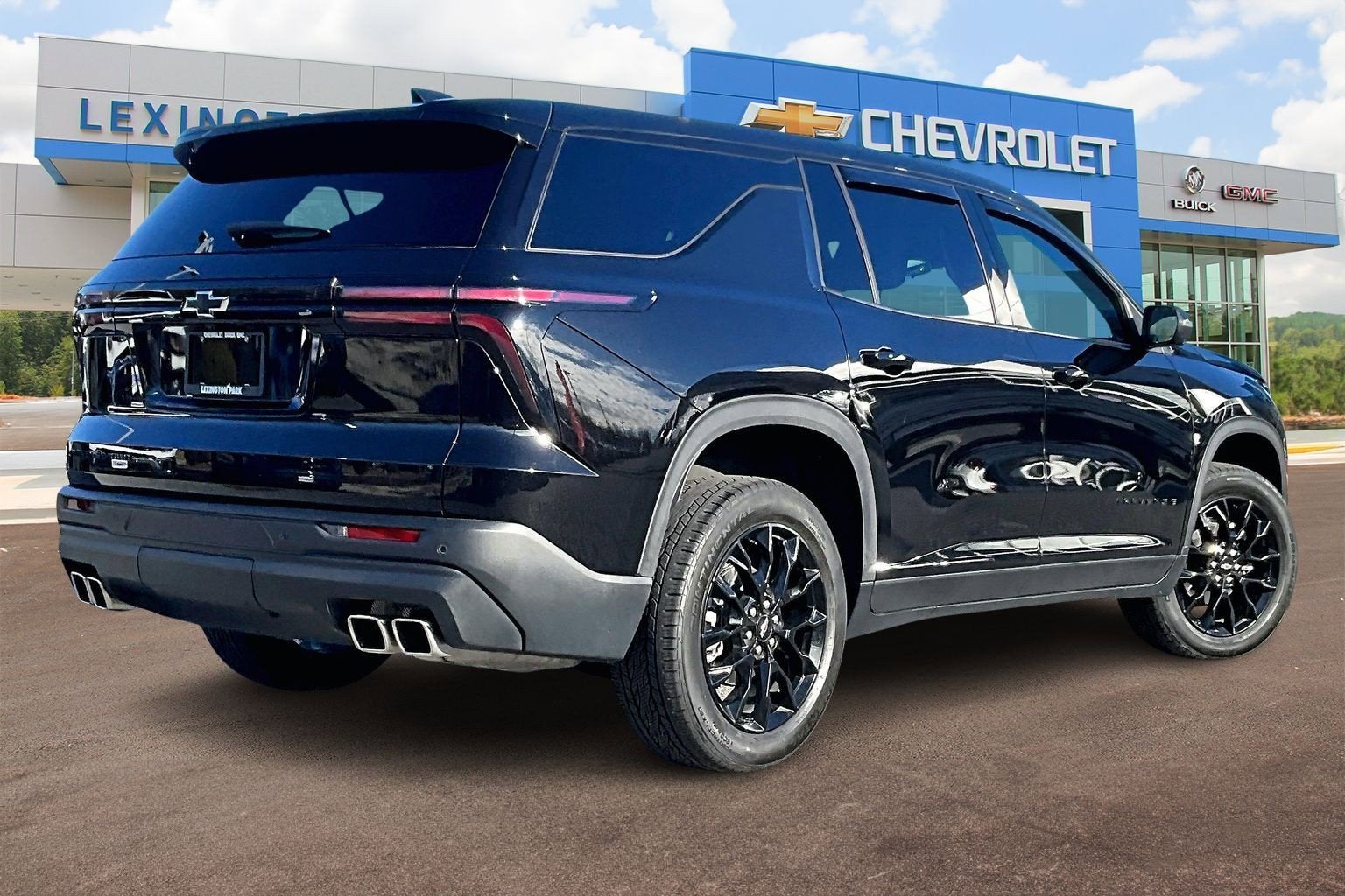 2024 Chevrolet Traverse LS