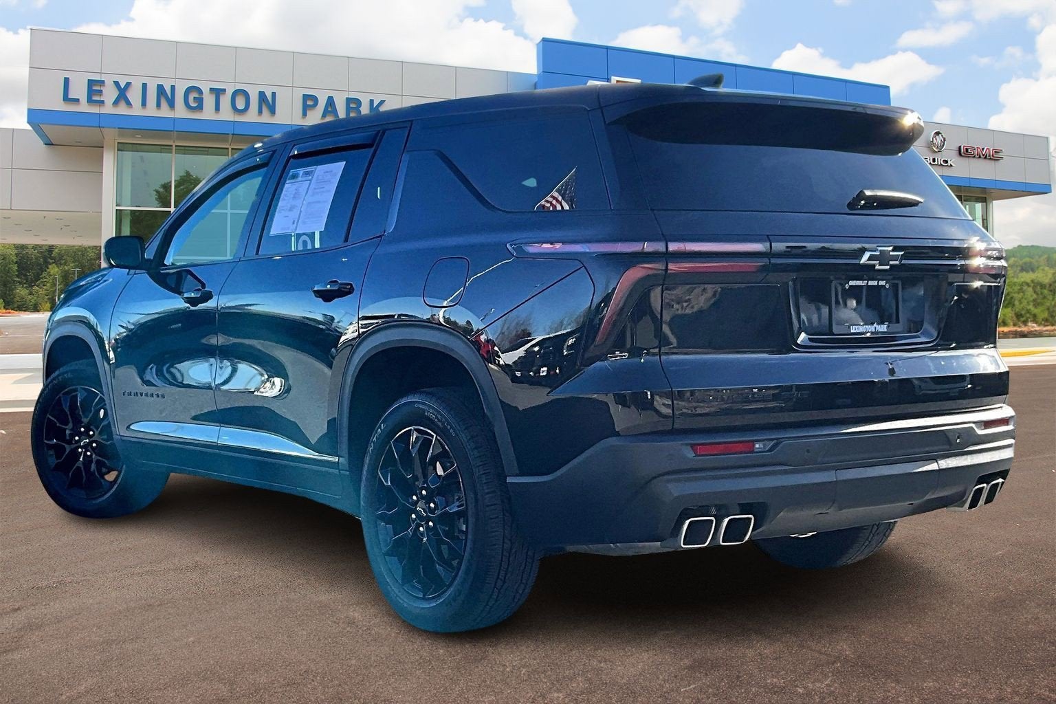 2024 Chevrolet Traverse LS