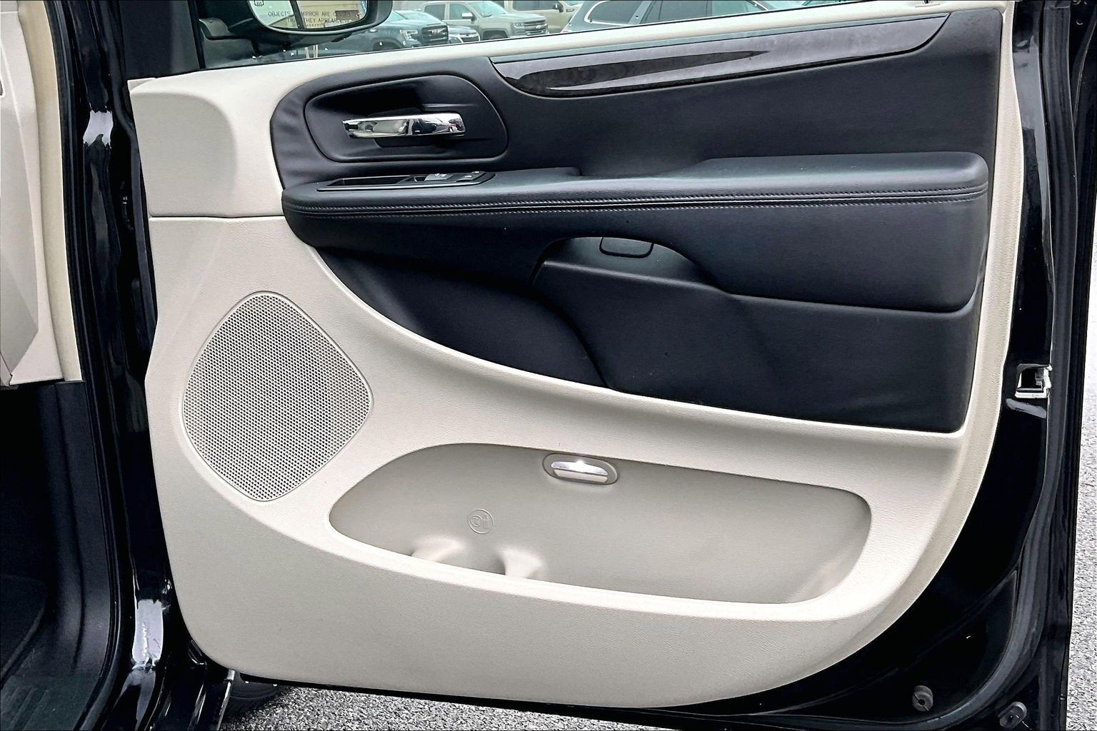 2013 Dodge Grand Caravan Crew