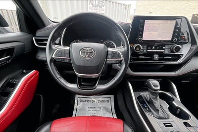 2022 Toyota Highlander XSE