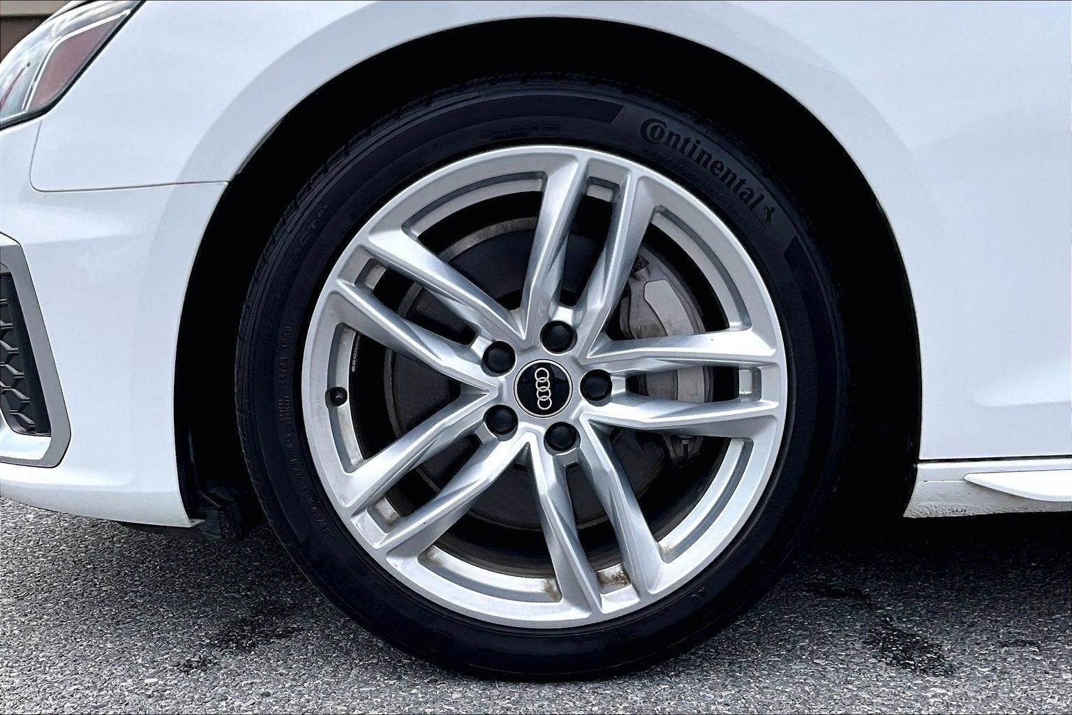 2023 Audi A4 Premium Plus 45 TFSI S line quattro S tronic